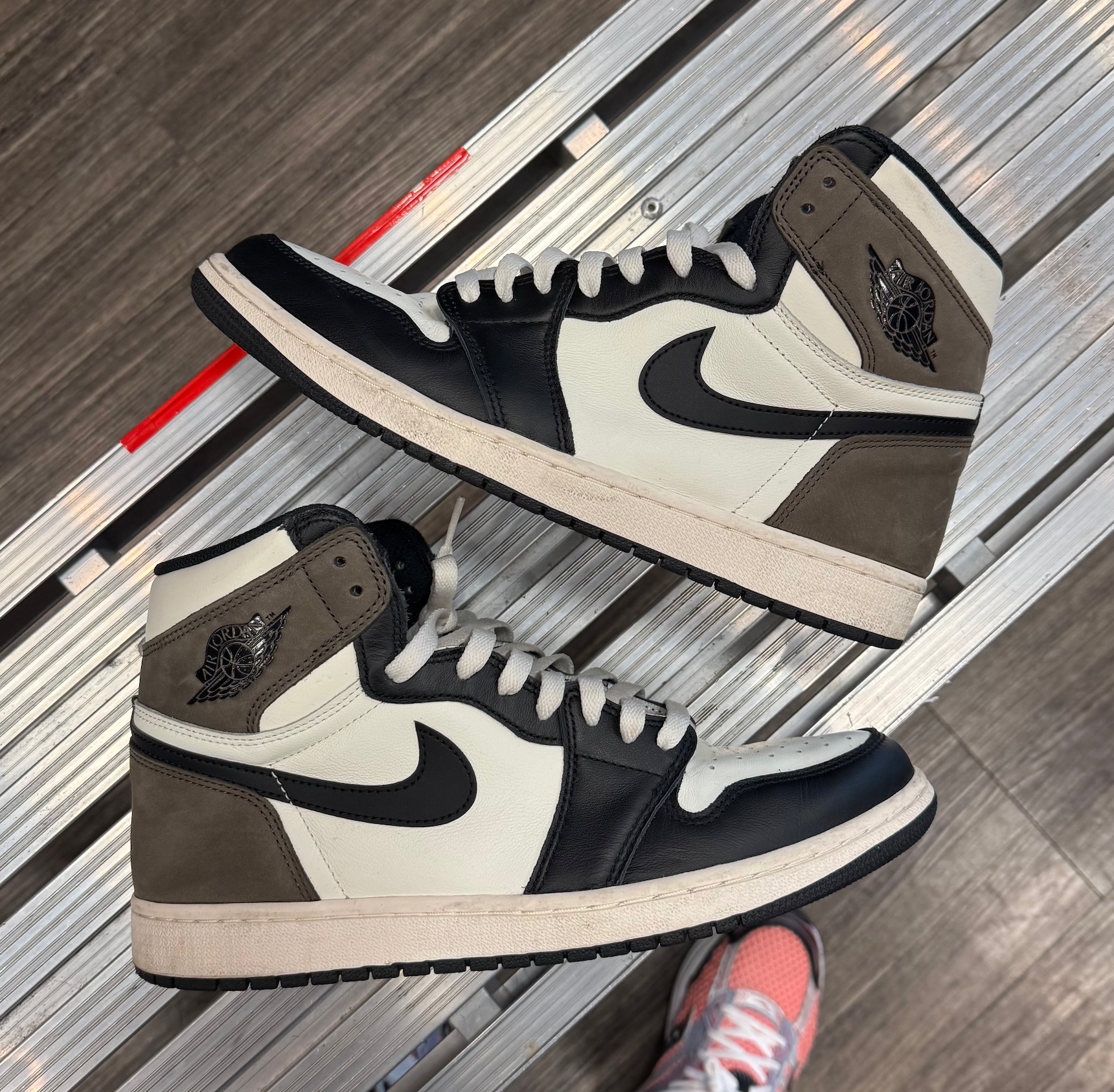 Jordan 1 Retro High Dark Mocha