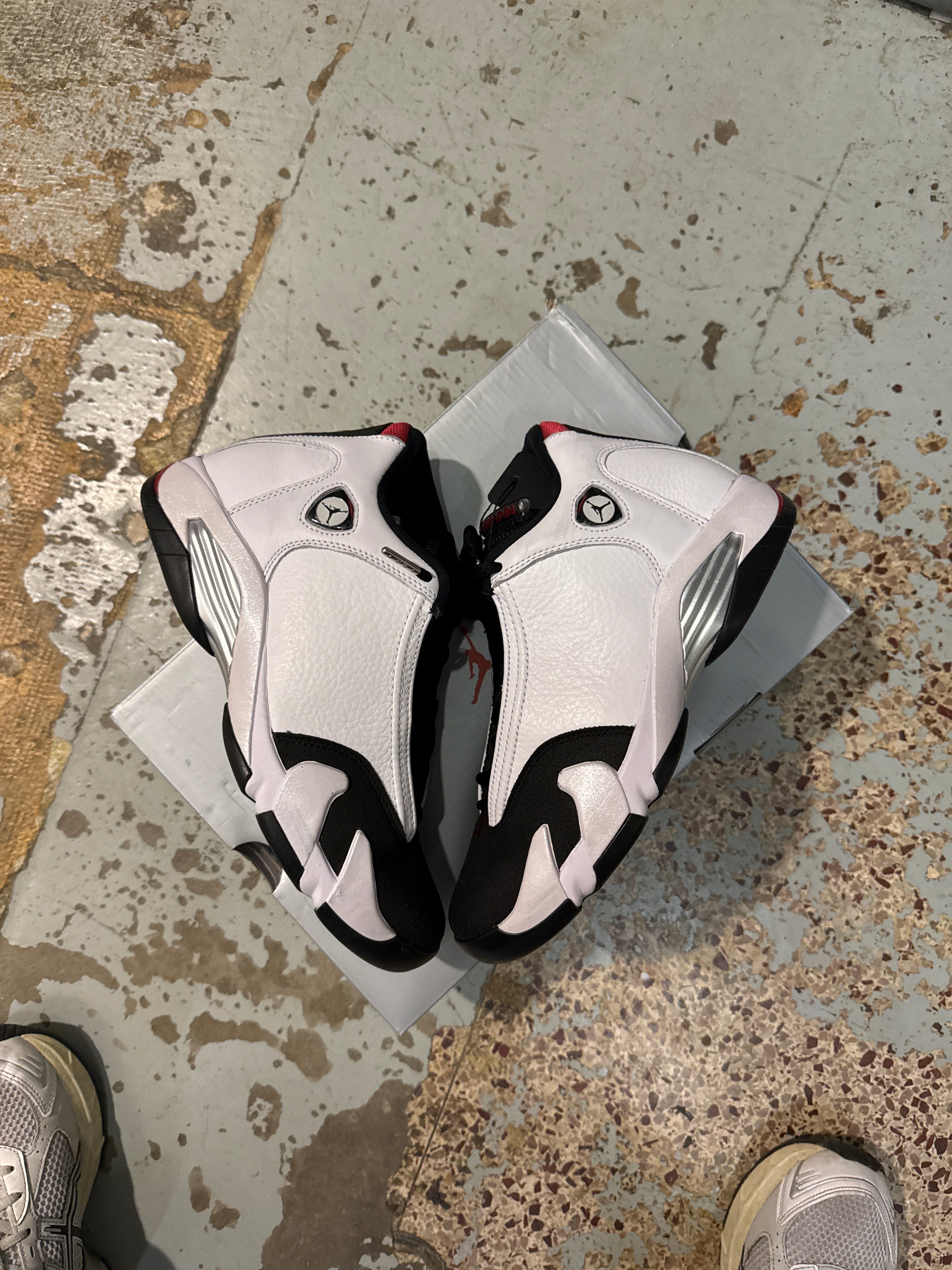 Jordan 14 Retro Black Toe ‘24 (8M)